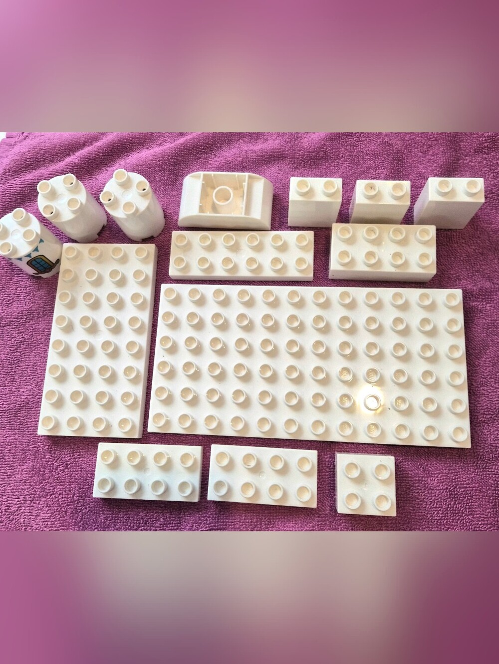 Lot Of 14 Duplo Lego Blocks, from Castle. Great Condition.